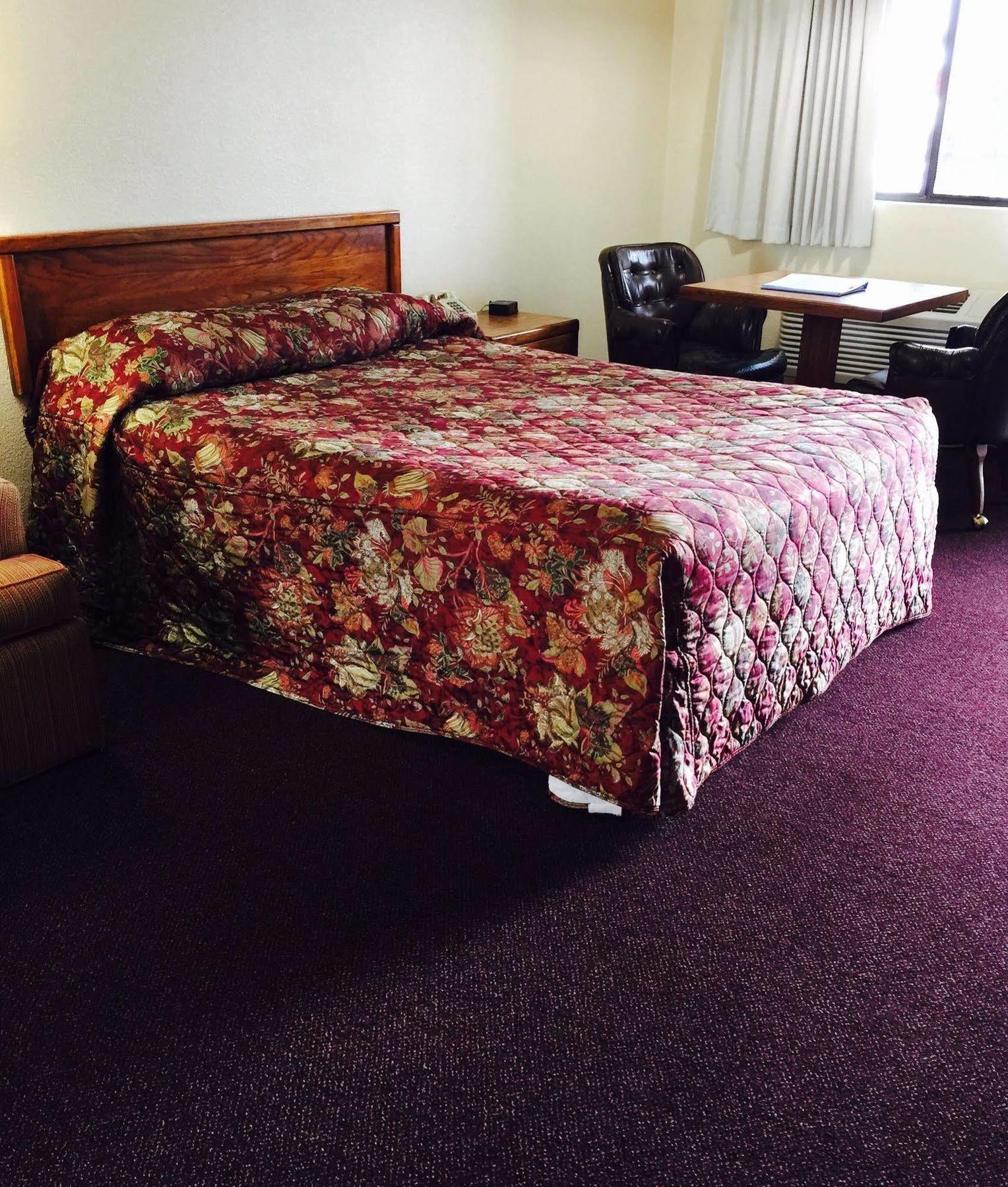 Royal Inn Lovelock 外观 照片